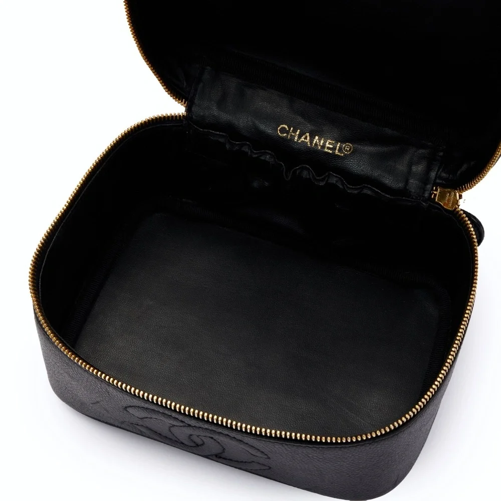 CHANEL Cosmetics Bag Caviar Skin Black - Picture 9 of 12
